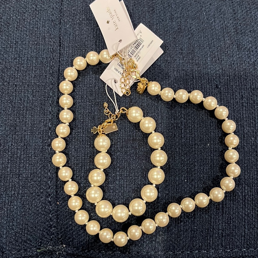 Kate spade cream pearl necklace and bracelet her day to shine.